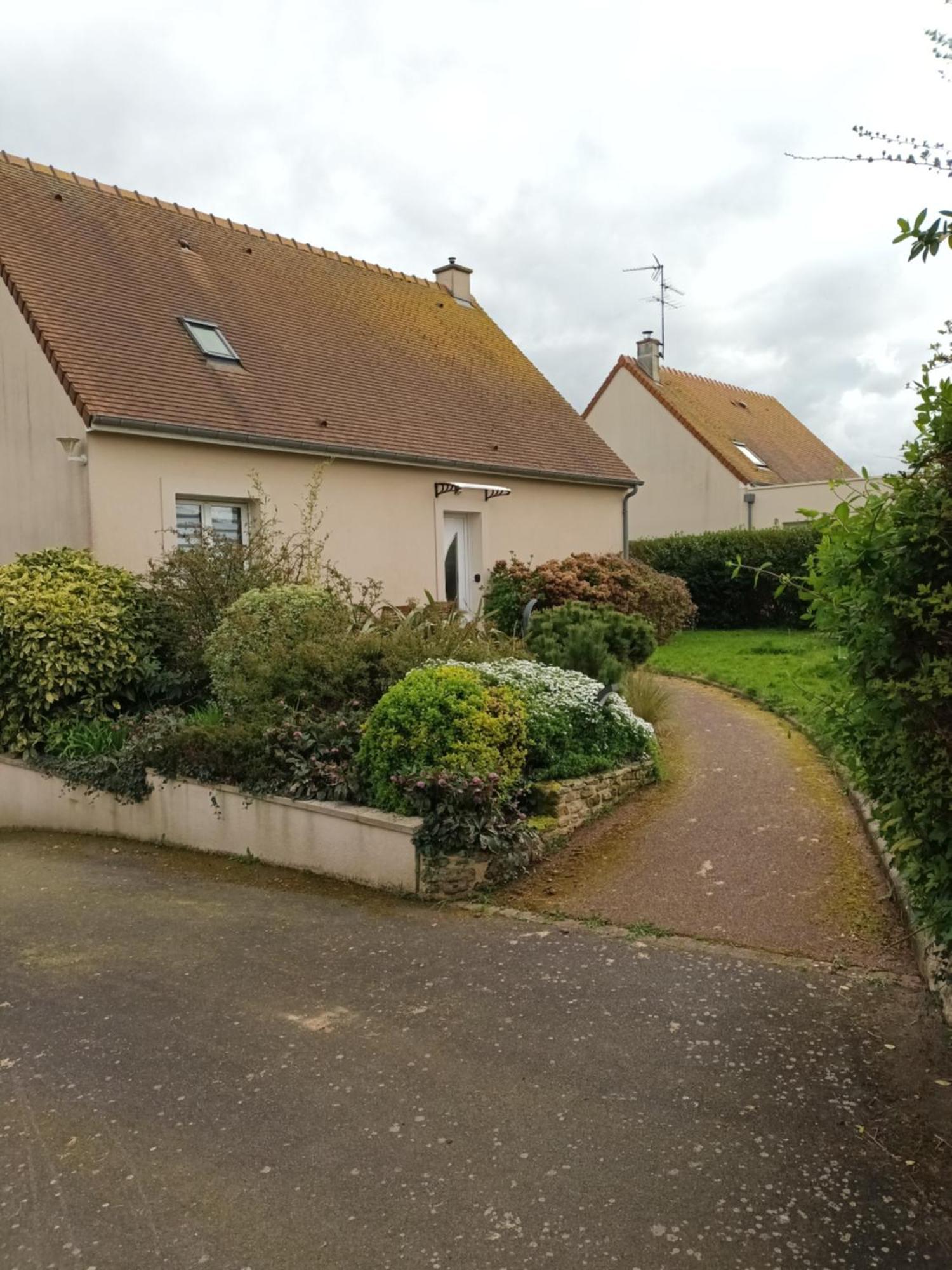 Appartement Tout Confort Le Fresne-Camilly Exterior foto